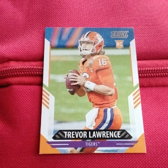 2021 Panini Score Trevor Lawrence Rookie #301 Card - Picture 1 of 3